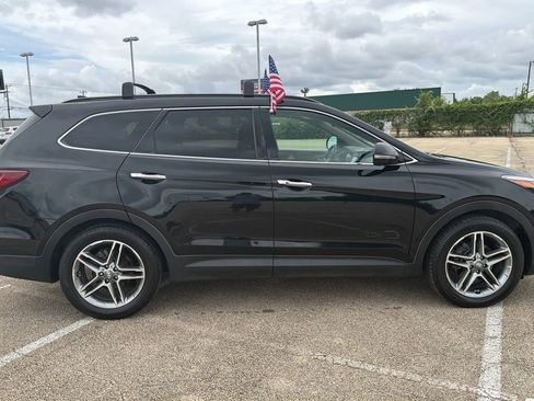 Used 2017 Hyundai Santa Fe FWD image 6