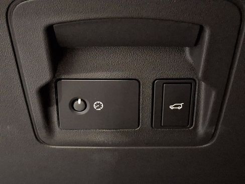 Certified 2026 Land Rover Range Rover Velar S image 24