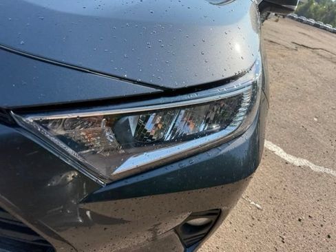 Used 2020 Toyota RAV4 XLE w/ Convenience Package AWD/4WD image 10