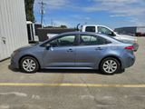 Used 2022 Toyota Corolla LE image 4
