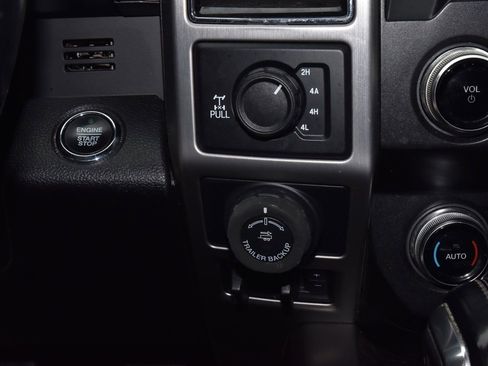 Used 2020 Ford F150 Platinum w/ Equipment Group 701A Luxury image 30