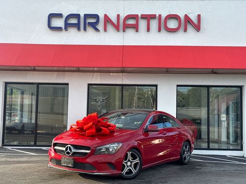 Used 2018 Mercedes-Benz CLA 250 4MATIC image 2