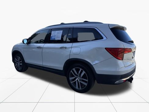Used 2018 Honda Pilot Touring image 6