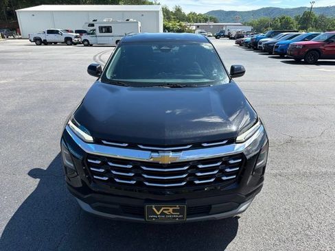 Used 2025 Chevrolet Equinox LT AWD/4WD image 12