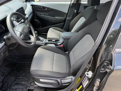 Used 2018 Hyundai Kona SE FWD image 11