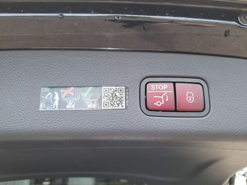 Certified 2025 Mercedes-Benz GLC 350e 4MATIC image 15