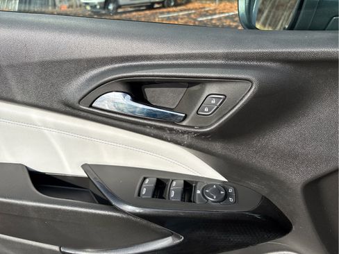 Used 2024 Chevrolet Trax LT w/ Driver Confidence Package image 26