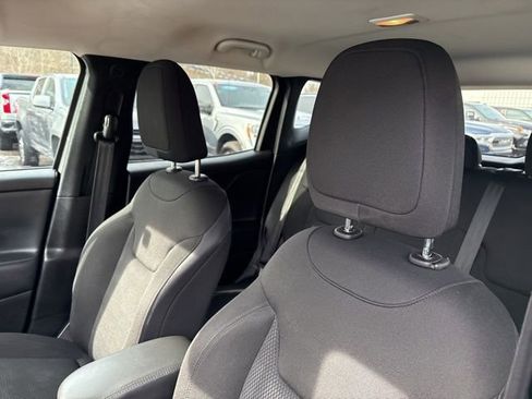 Used 2018 Jeep Renegade Altitude image 9