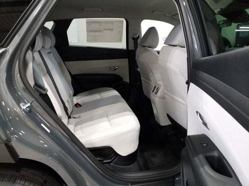 New 2026 Hyundai Tucson SEL image 16