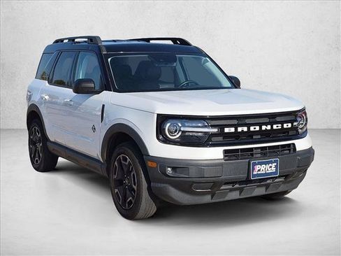 Used 2022 Ford Bronco Sport Outer Banks AWD/4WD image 3