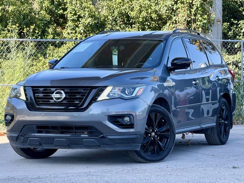 Used 2018 Nissan Pathfinder SL w/ Midnight Edition Package FWD image 1