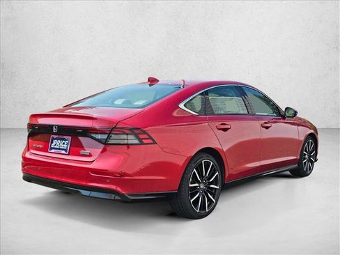Used 2023 Honda Accord Touring image 5