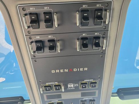 Used 2025 INEOS Grenadier AWD/4WD image 20