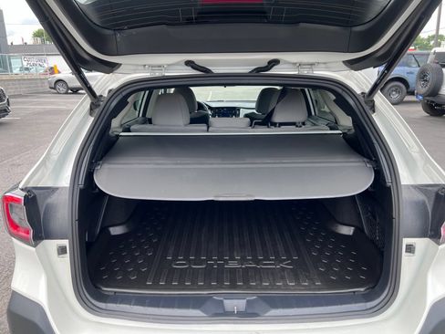 Used 2023 Subaru Outback Premium AWD/4WD image 12