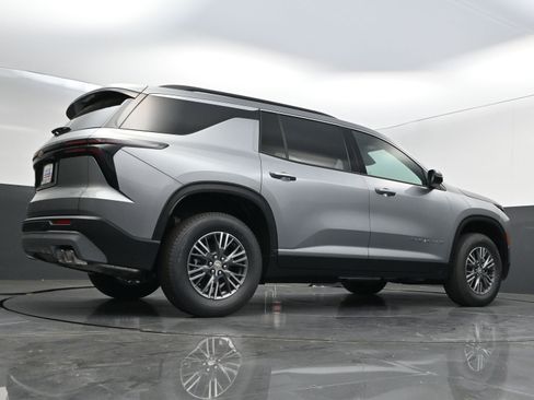 New 2026 Chevrolet Traverse LT w/ Driver Confidence Package FWD image 46