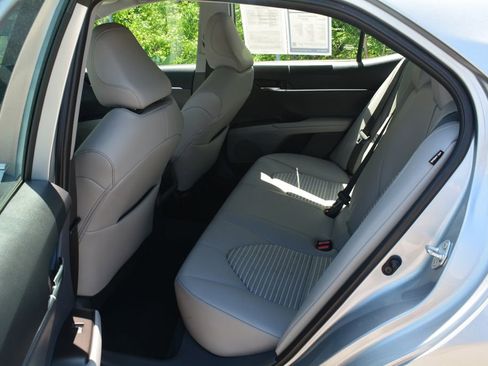 Used 2023 Toyota Camry SE AWD/4WD image 22