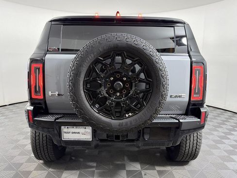 Used 2025 GMC Hummer EV 2X AWD/4WD image 5
