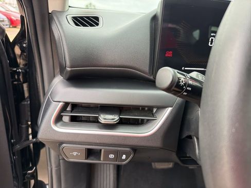 Used 2025 Kia K4 FWD image 26