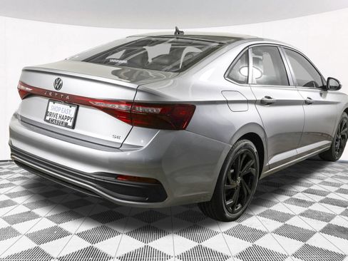 Used 2026 Volkswagen Jetta SE w/ Black Wheel Package FWD image 13