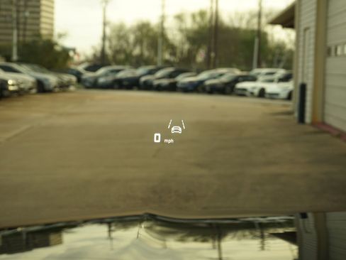 Used 2026 Lamborghini Urus SE image 15