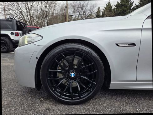 Used 2013 BMW 550i Sedan image 13
