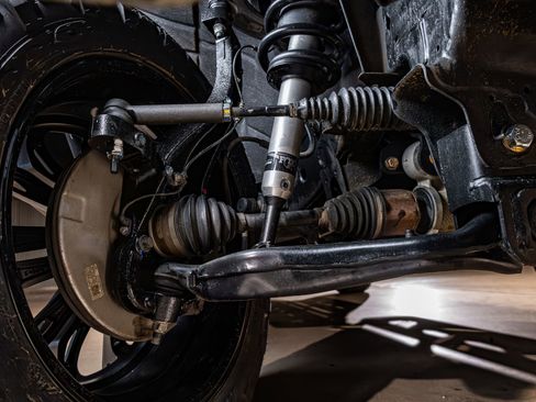 Used 2024 GMC Sierra 1500 AT4 w/ Technology Package image 12