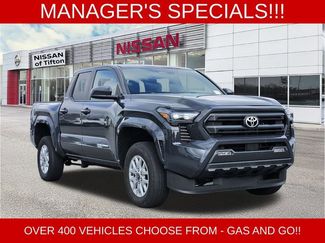 Used 2024 Toyota Tacoma SR5 video 1