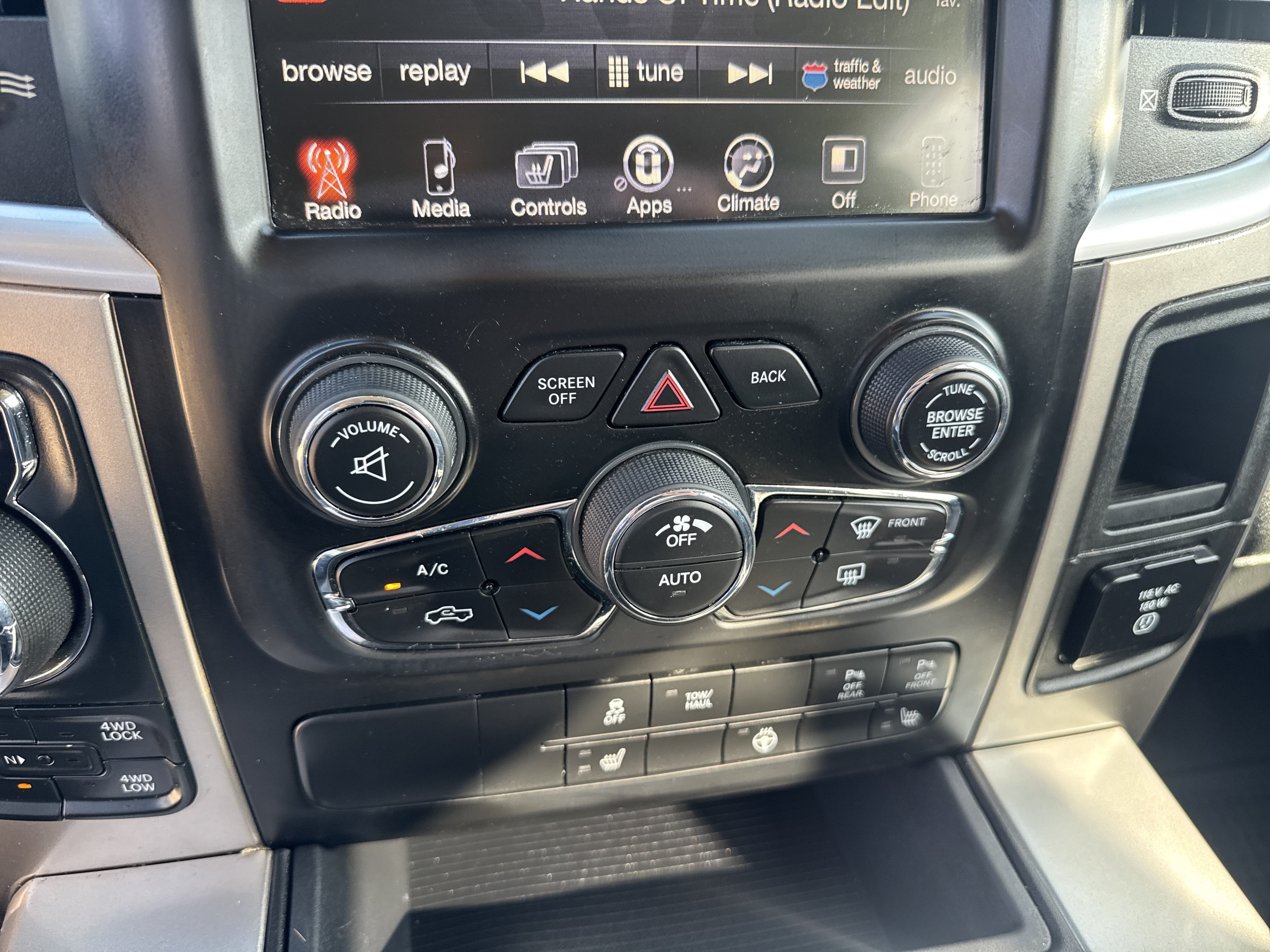 Used 2017 RAM 1500 Big Horn AWD/4WD image 17