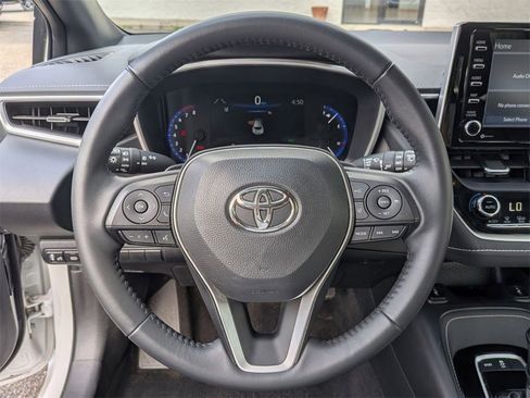 Used 2022 Toyota Corolla XSE image 17
