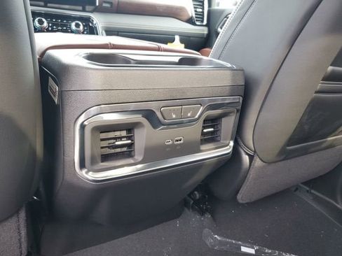 New 2026 GMC Sierra 3500 Denali Ultimate AWD/4WD image 17