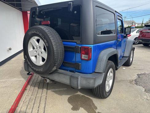 Used 2015 Jeep Wrangler Sport w/ Quick Order Package 24S AWD/4WD image 25