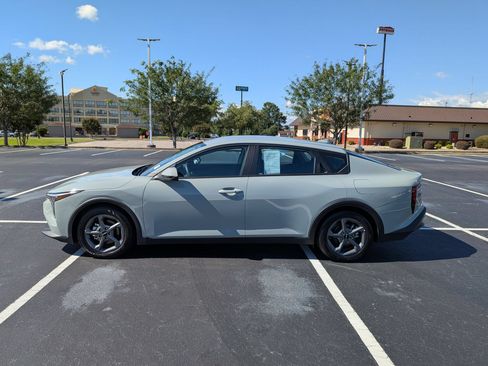 Used 2025 Kia K4 FWD image 6