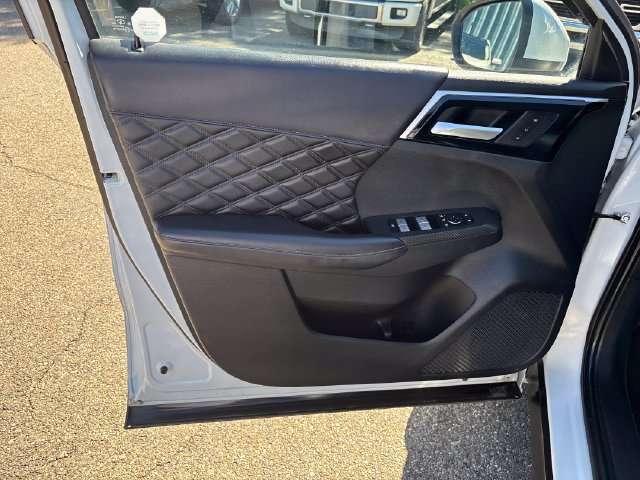 Used 2022 Mitsubishi Outlander SEL AWD/4WD image 7