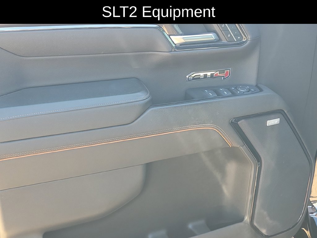 Used 2023 GMC Sierra 1500 AT4 w/ Technology Package AWD/4WD image 9
