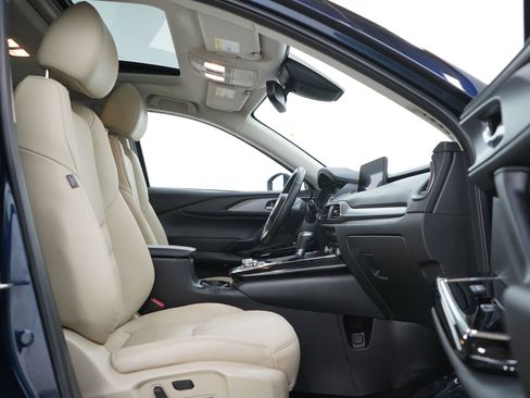 Used 2022 MAZDA CX-9 Touring w/ Touring Premium Package image 11
