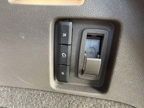 Used 2023 Lincoln Aviator Reserve w/ Equipment Group 201A RWD image 23