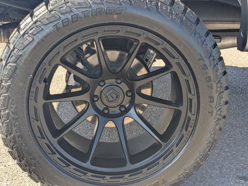 Used 2023 Ford F150 XLT image 9