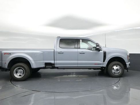 New 2026 Ford F350 Platinum image 9