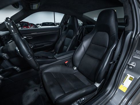 Used 2014 Porsche 911 Turbo S AWD/4WD image 20