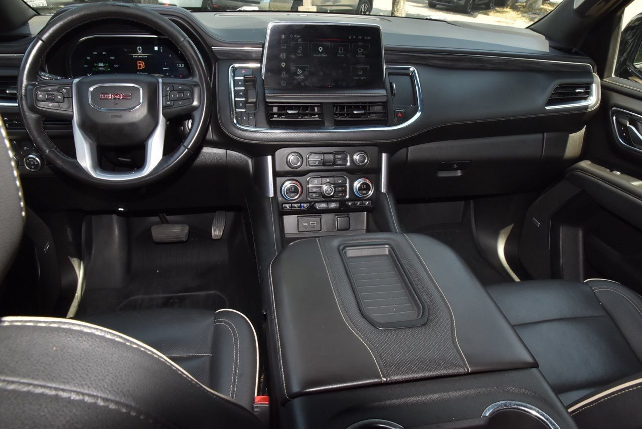 Used 2023 GMC Yukon XL SLT RWD image 17