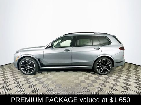 New 2026 BMW X7 xDrive40i w/ M Sport Package AWD/4WD image 5