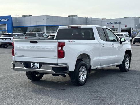 Used 2023 Chevrolet Silverado 1500 LT image 24
