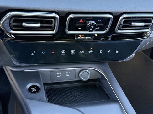 New 2026 Nissan Sentra SV w/ SV Convenience Package image 28