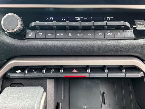 Used 2026 Toyota Sequoia Limited image 34