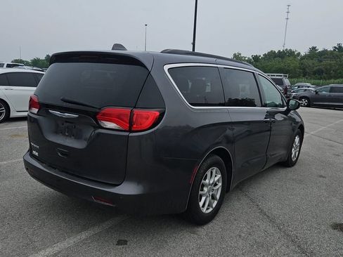 Used 2020 Chrysler Voyager Lxi FWD image 5
