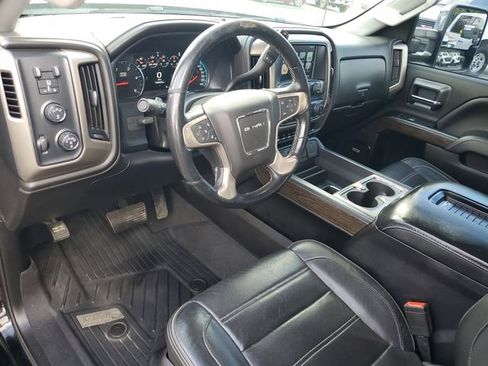 Used 2019 GMC Sierra 2500 Denali w/ Duramax Plus Package image 6