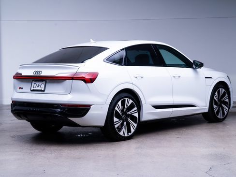 Used 2024 Audi Q8 e-tron Prestige w/ Prestige Package AWD/4WD image 6