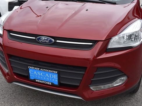 Used 2016 Ford Escape SE w/ Equipment Group 201A image 11