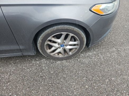 Used 2013 Ford Fusion SE FWD image 10