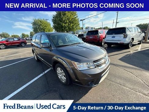 Used 2019 Dodge Journey SE FWD image 27